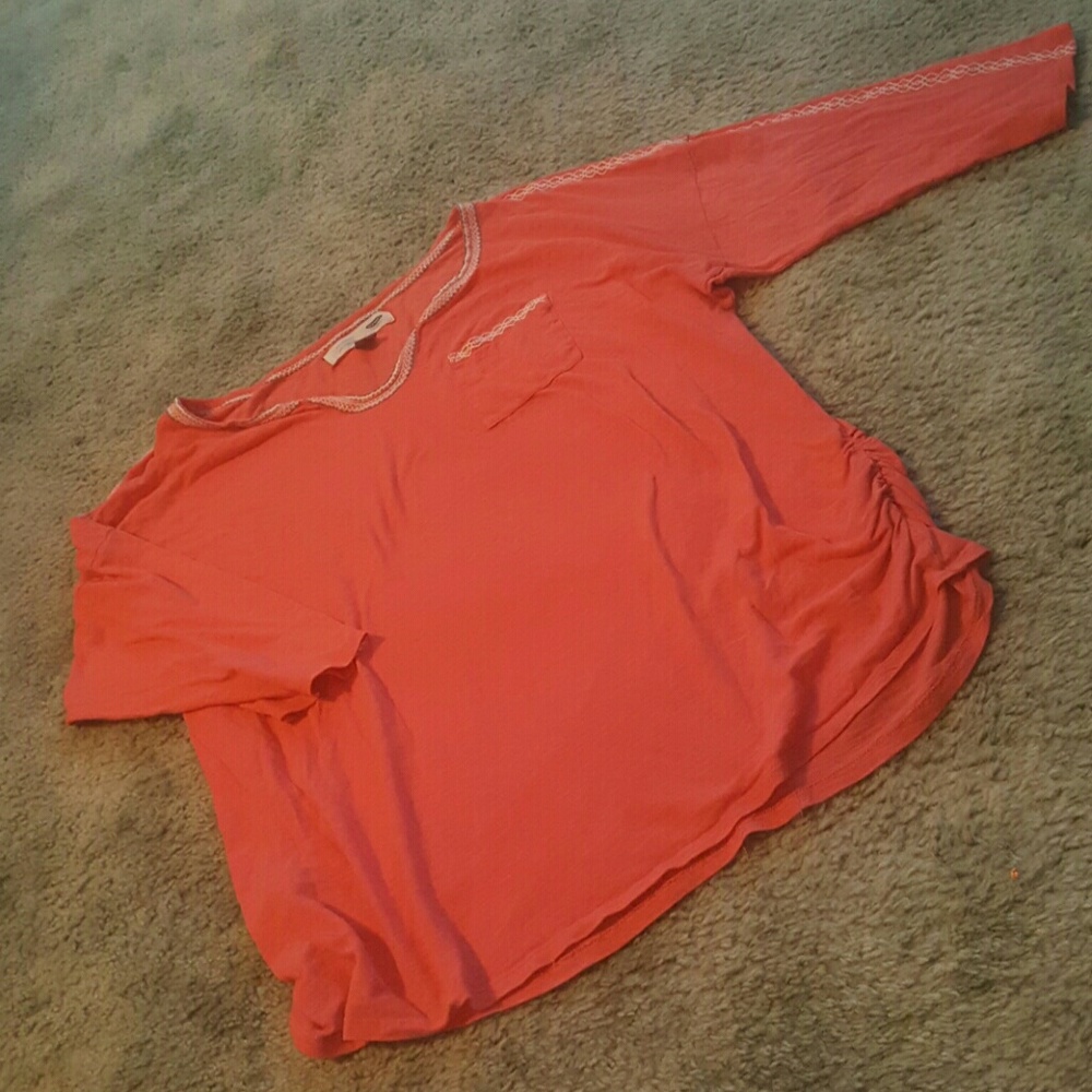 Old Navy half sleeve maternity top